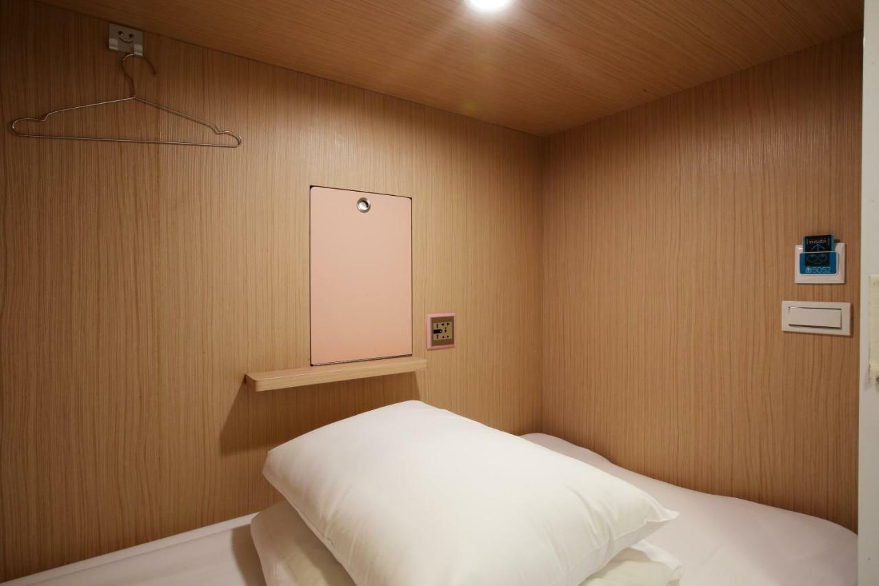 Loosha Hostel Taichung Exterior photo