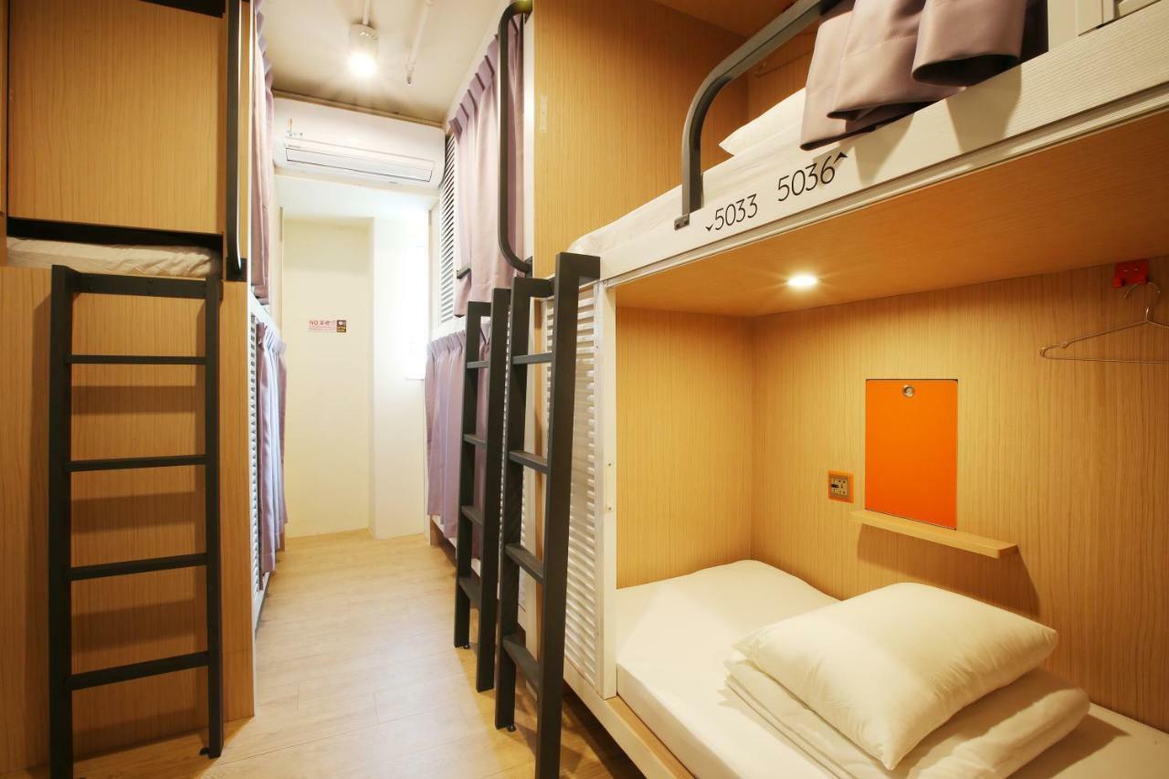 Loosha Hostel Taichung Exterior photo