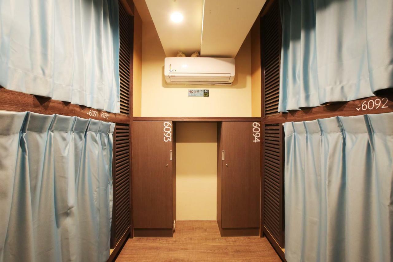 Loosha Hostel Taichung Exterior photo