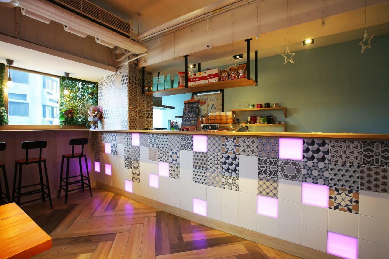 Loosha Hostel Taichung Exterior photo