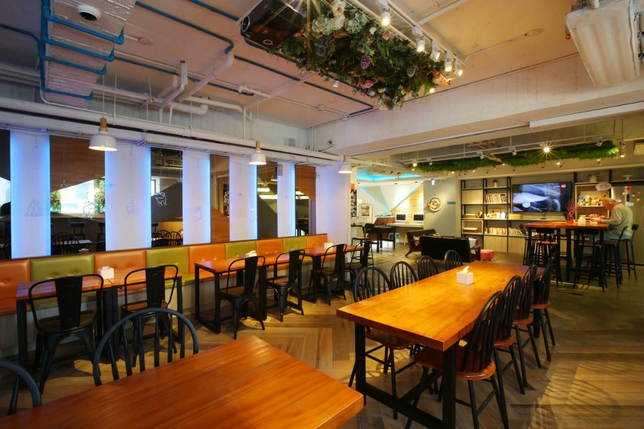 Loosha Hostel Taichung Exterior photo