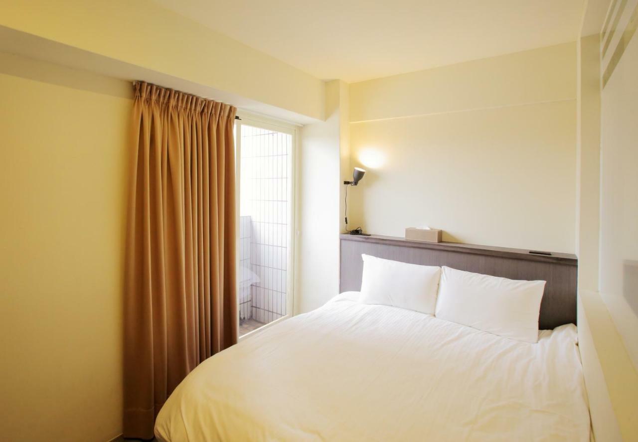 Loosha Hostel Taichung Exterior photo