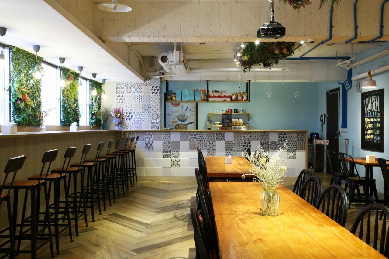 Loosha Hostel Taichung Exterior photo