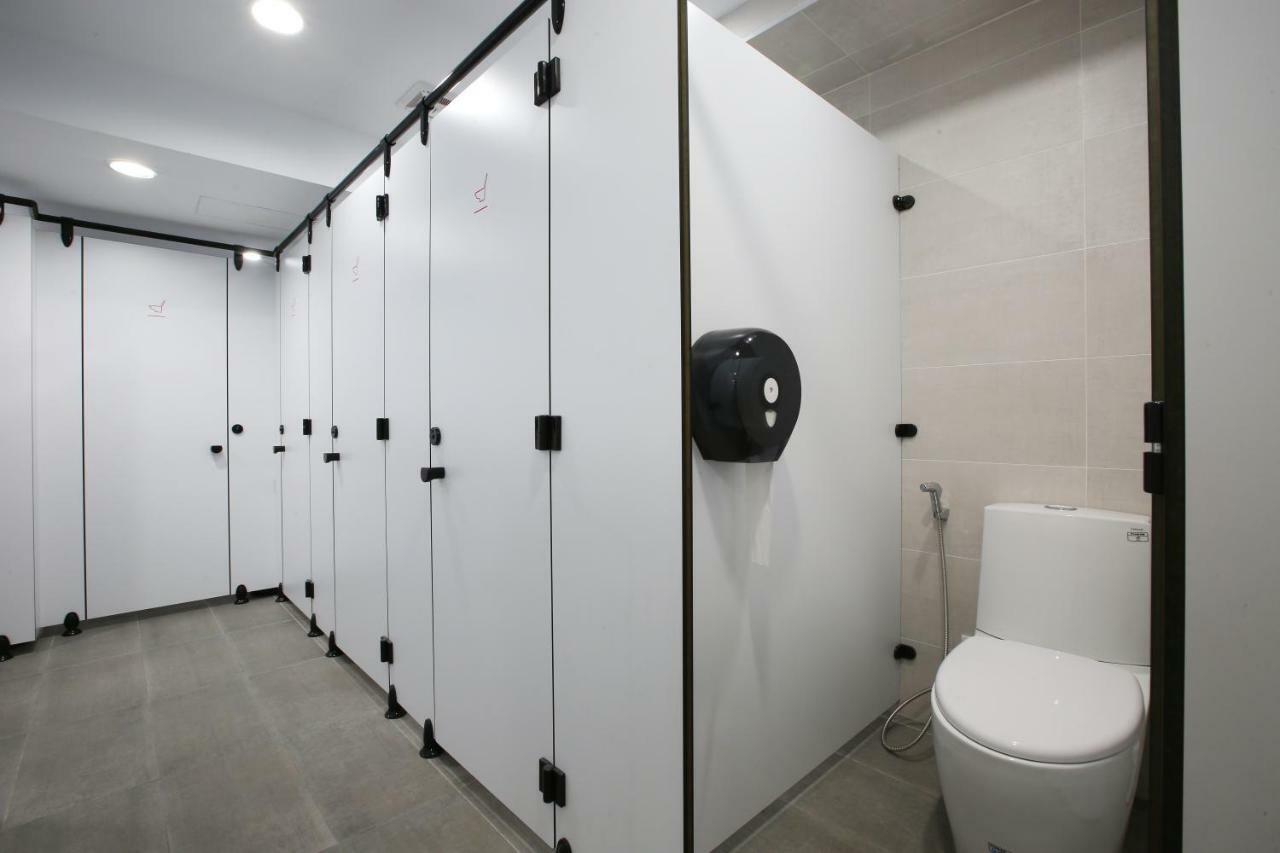 Loosha Hostel Taichung Exterior photo